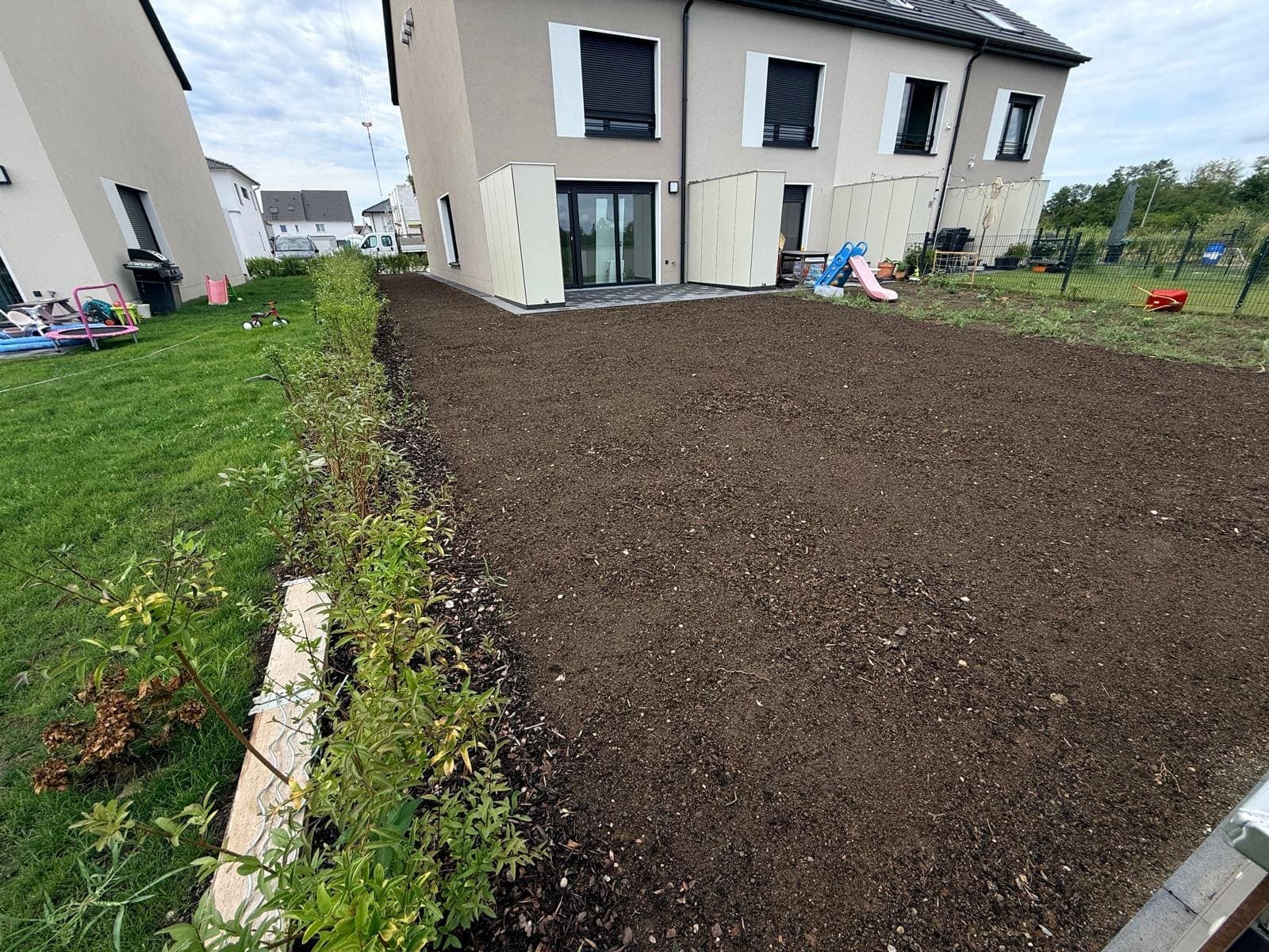 Altrasenentfernung – Grünfix Gartenservice